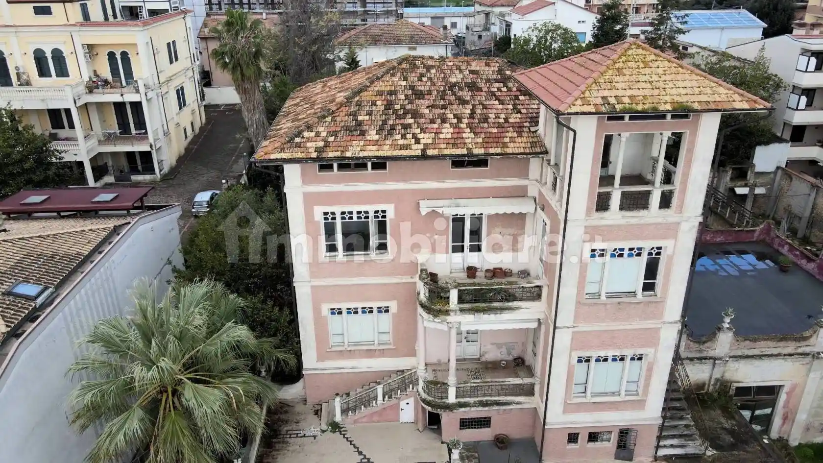 Palazzo - Edificio in Vendita - foto 2