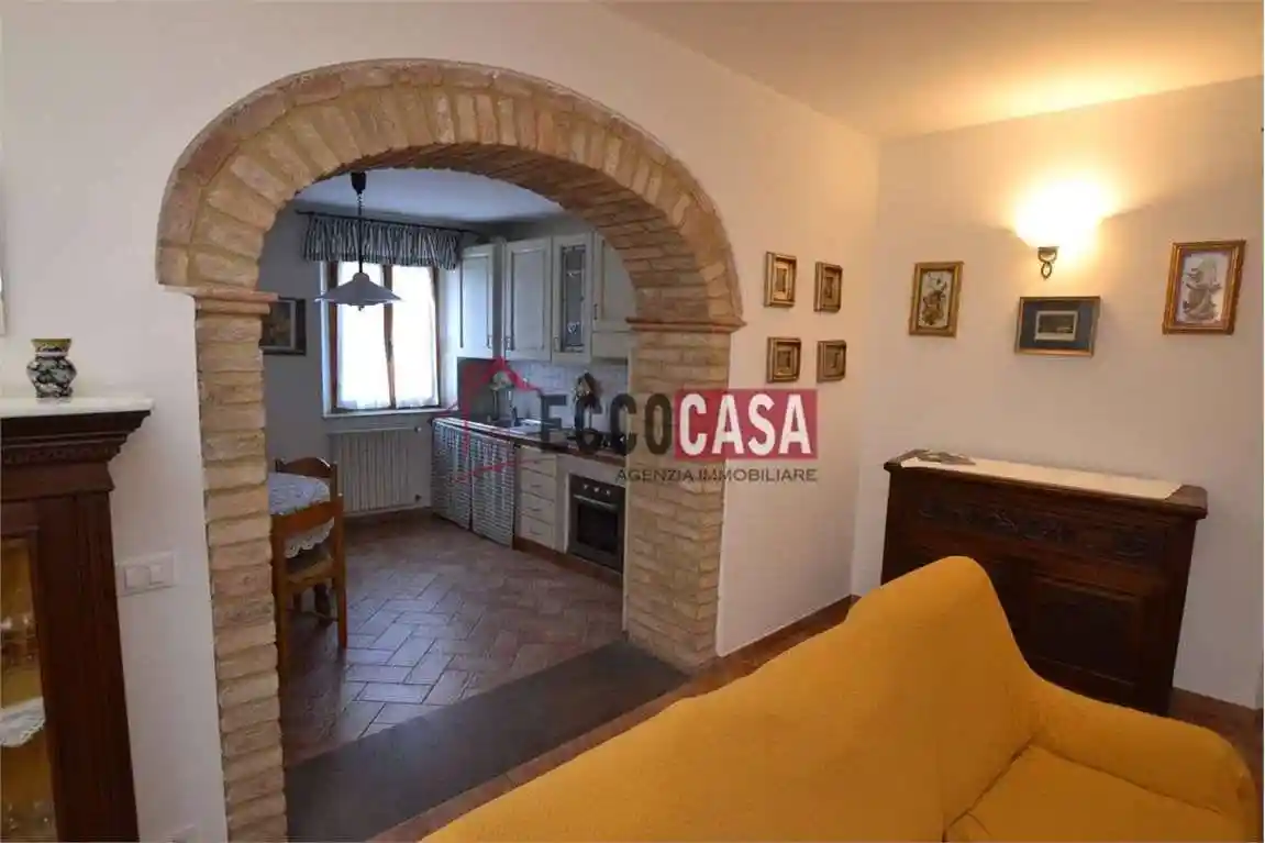 Casa indipendente in vendita a Chianni