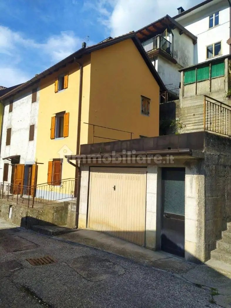 Casa indipendente in vendita a Paularo