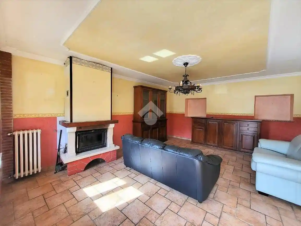 Casa indipendente in vendita a Forno Canavese