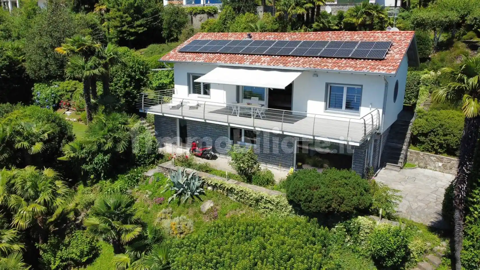 Villa in vendita a Luino