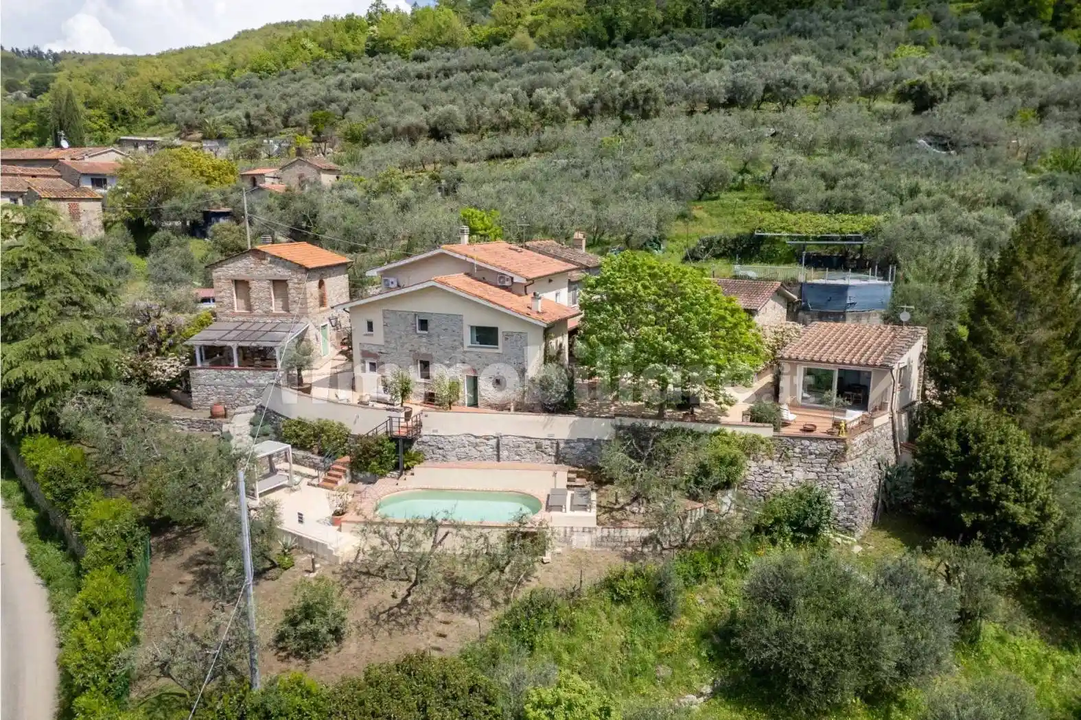 Rustico - Casale in vendita a Monsummano Terme