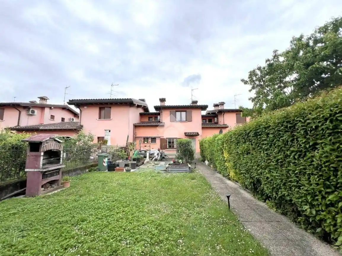 Villetta a schiera in vendita a Asola