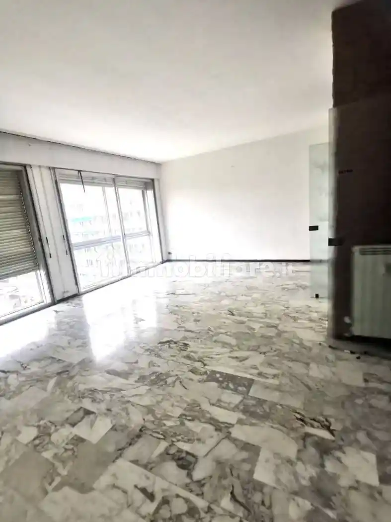 Appartamento in vendita a Savona