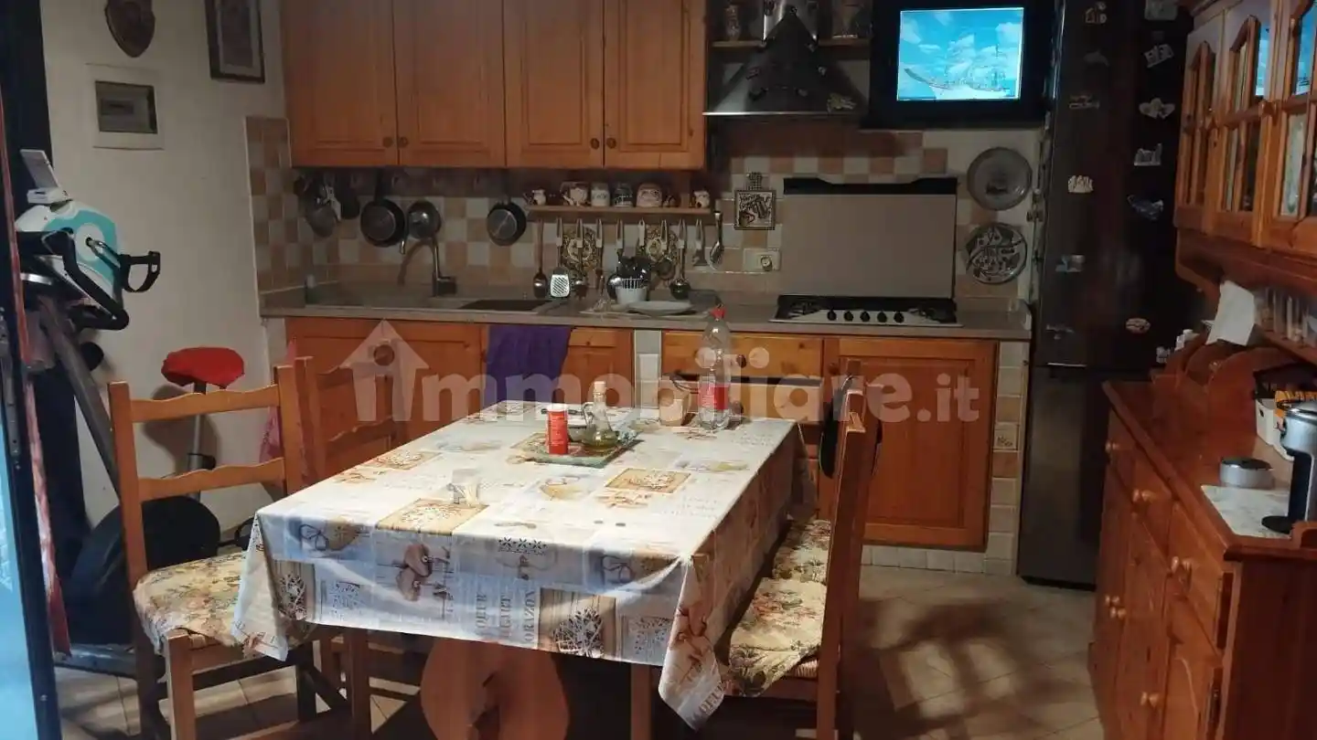 Villa in vendita a Cascina