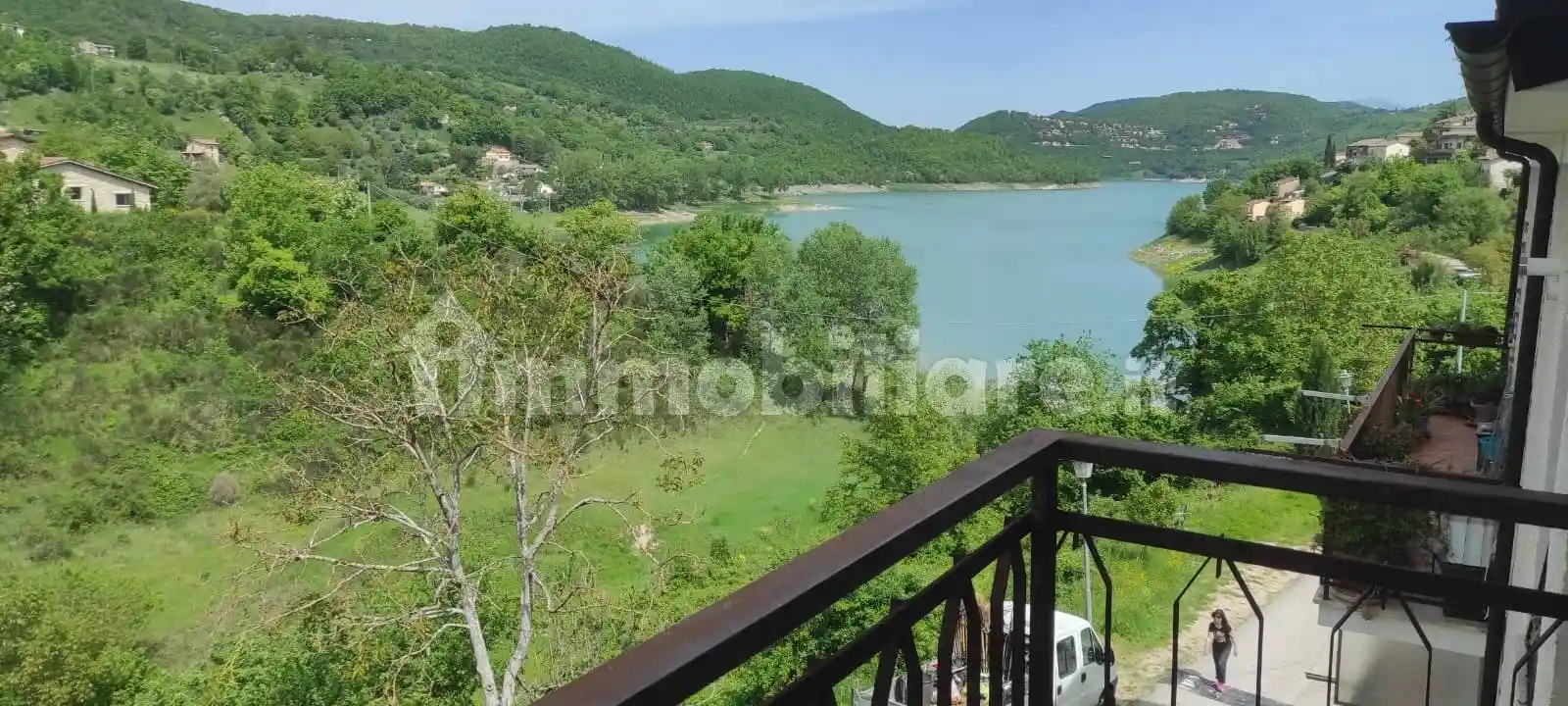 Trilocale viale del Lago 3, Centro, Colle di Tora - foto 3