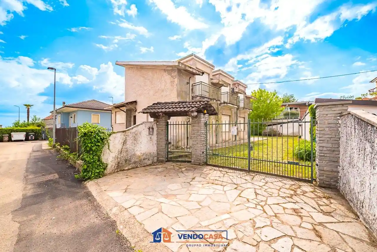 Villa in vendita a Bra