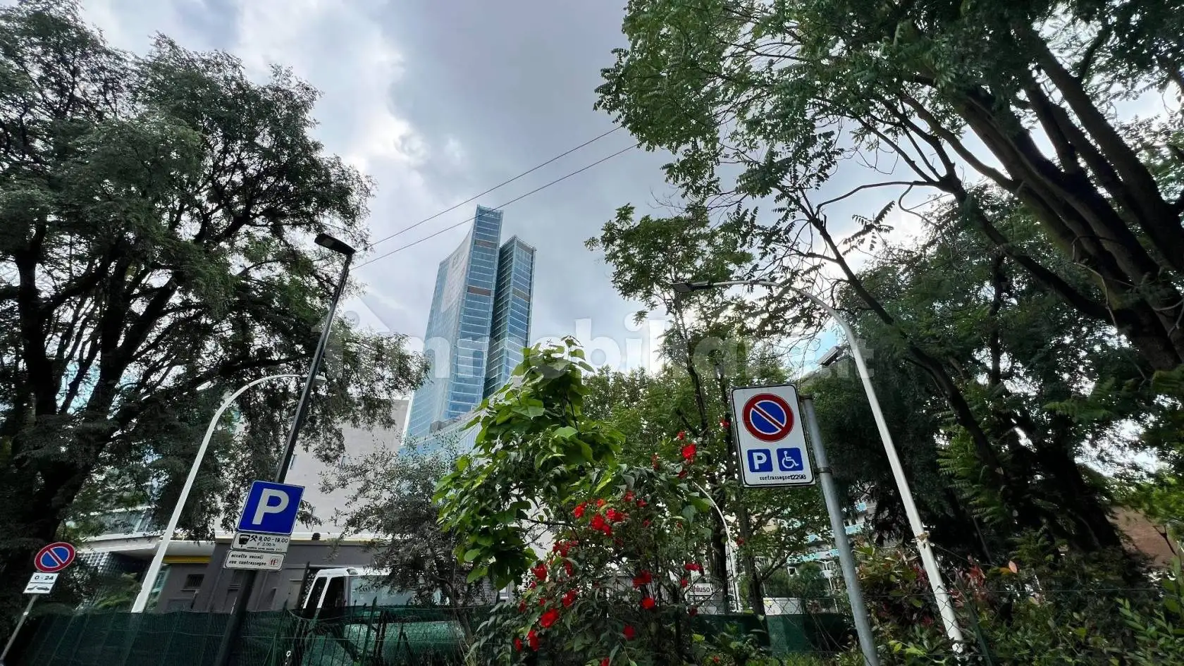 Building in vendita a Milan