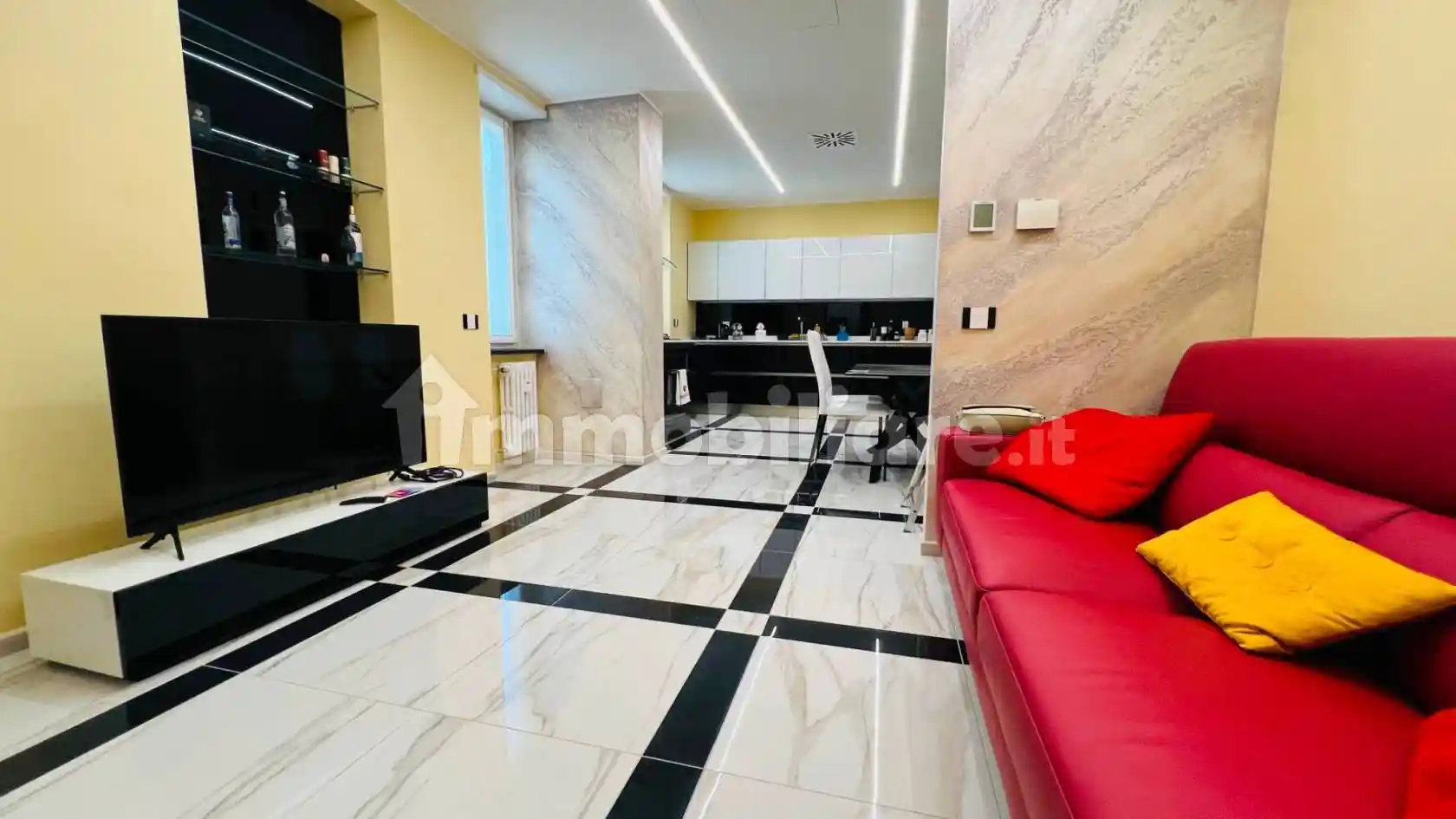 Appartamento in vendita a Piacenza