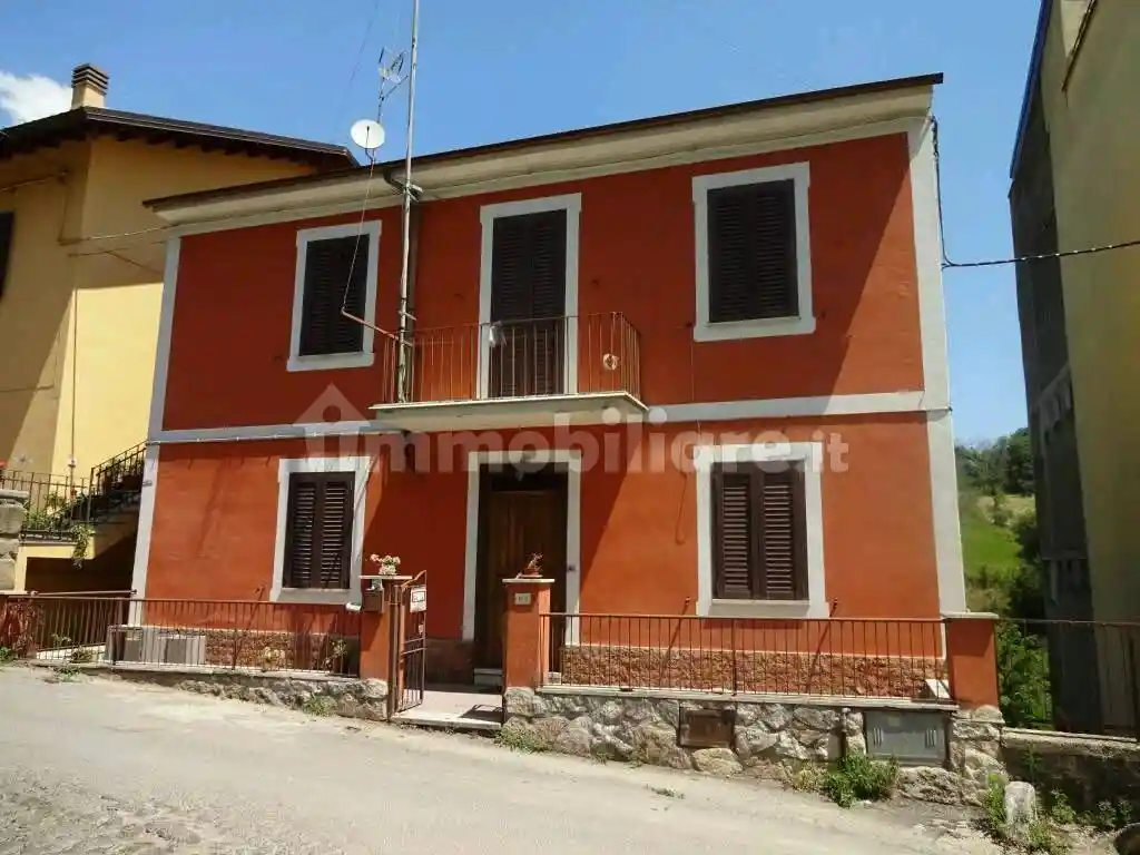 Casa indipendente in vendita a Riano