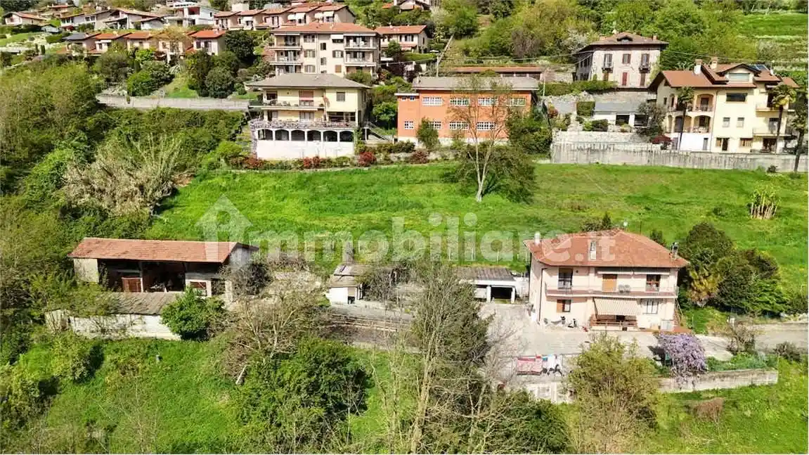 Casa indipendente in vendita a Besozzo