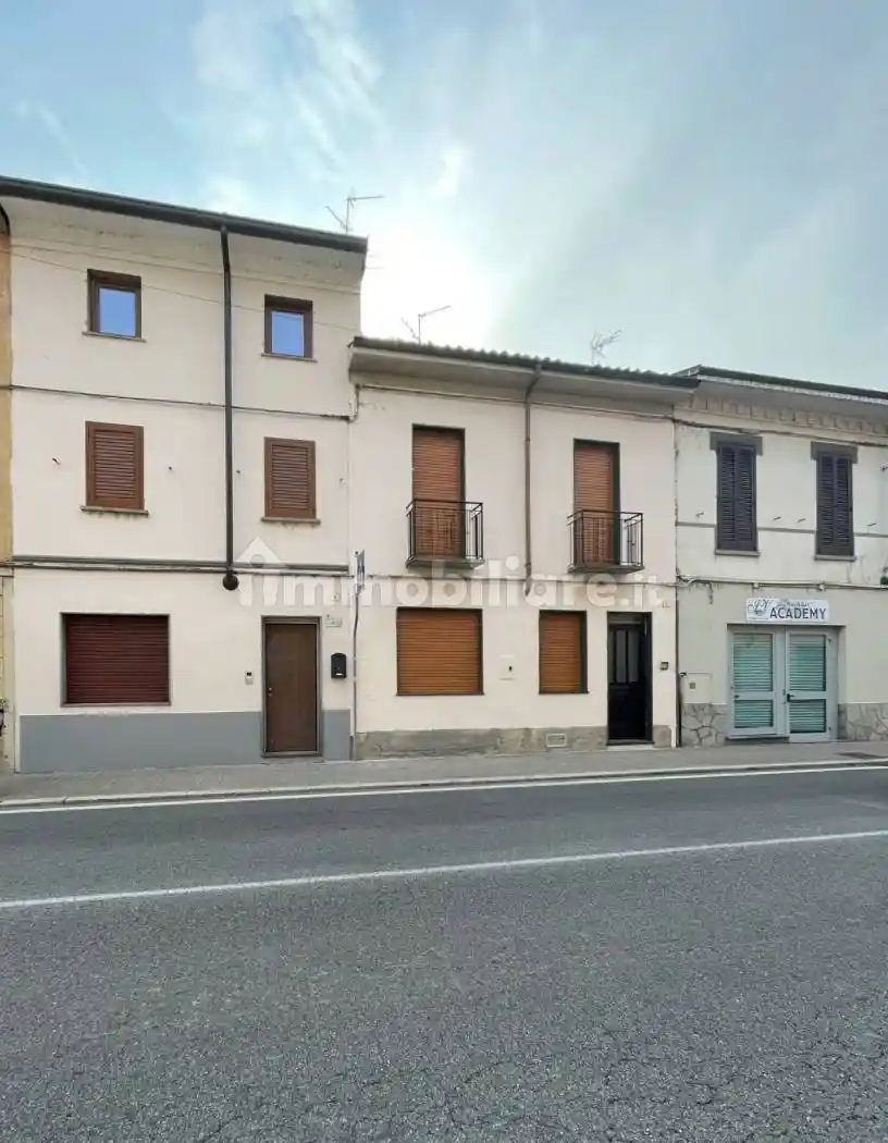 Casa indipendente in vendita a Borgolavezzaro