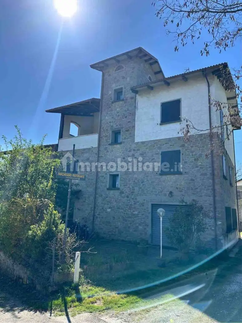 Palazzo - Edificio in vendita a Grizzana Morandi