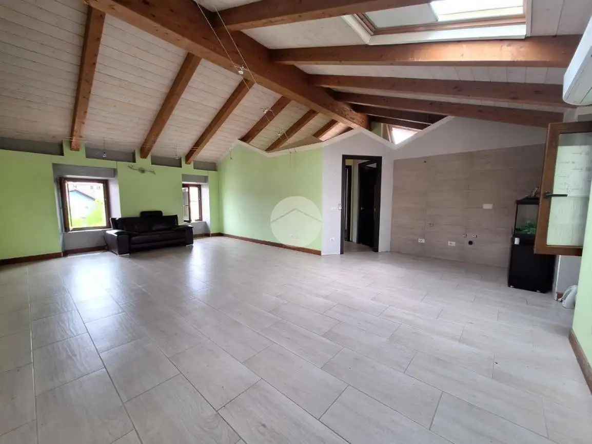 Appartamento in affitto a Caravino