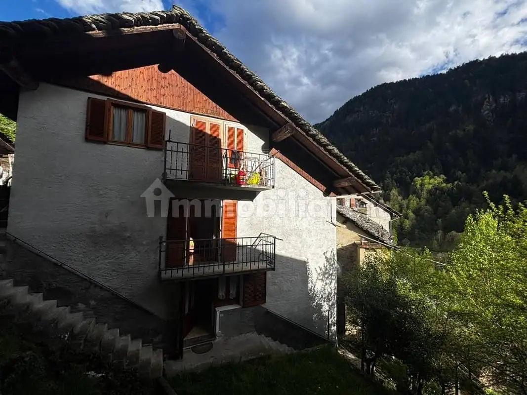 Appartamento in vendita a Piode