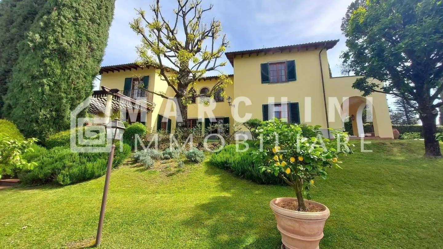 Villa in vendita a Lucca