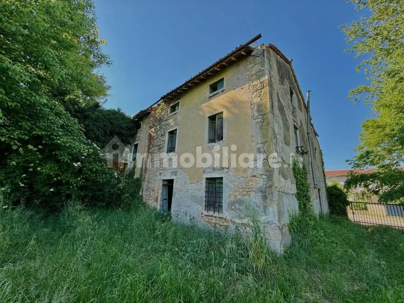 Rustico - Casale in vendita a Lonigo