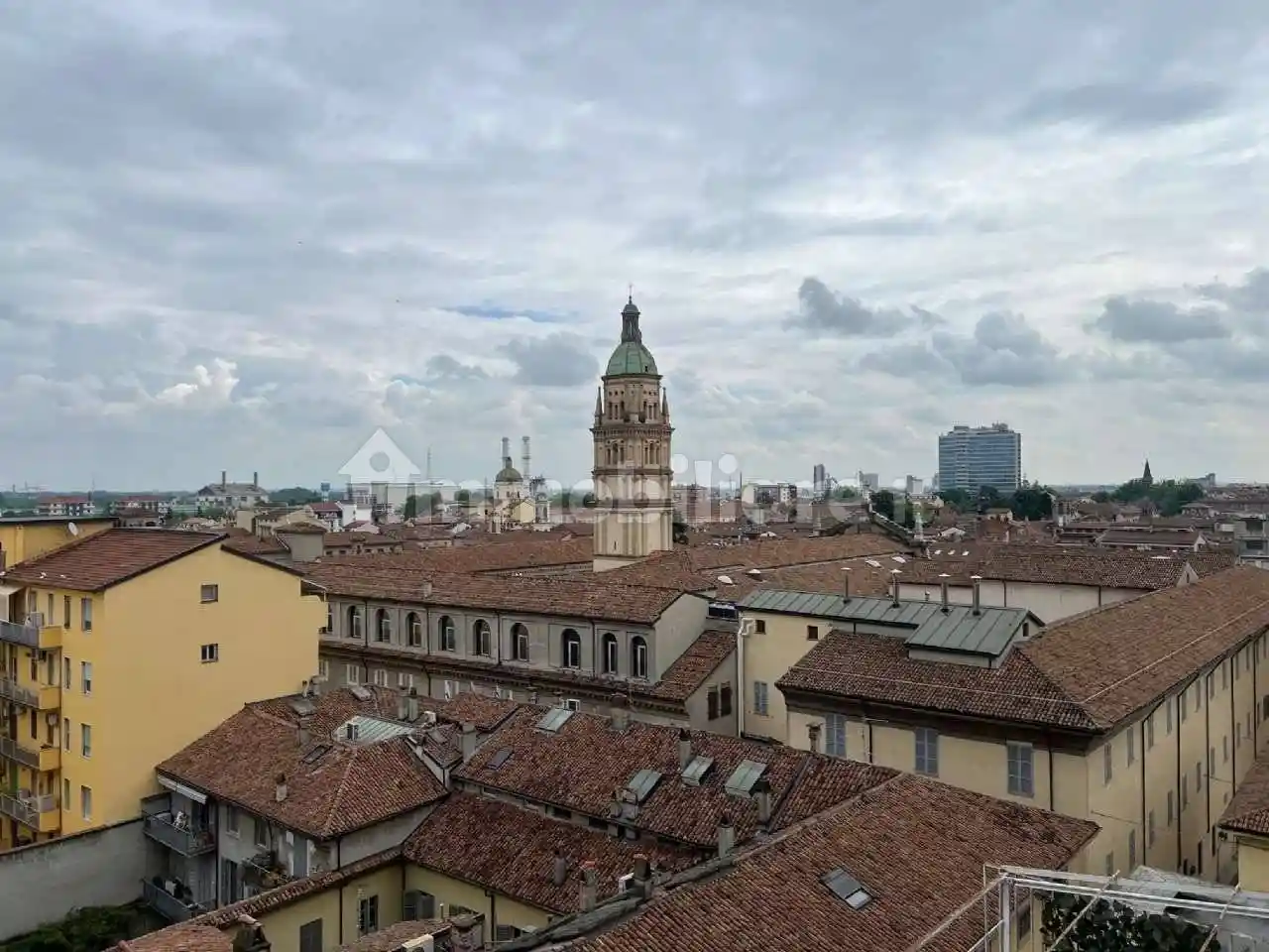 Appartamento in vendita a Piacenza