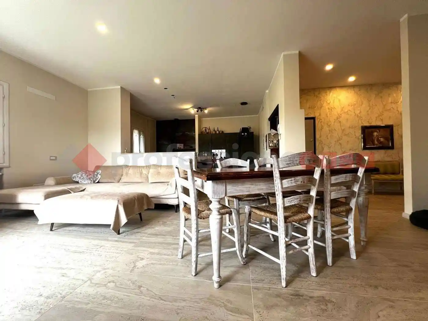 Appartamento in vendita a Quattro Castella