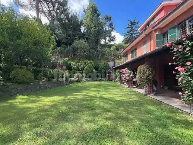 Villa in vendita a Roma