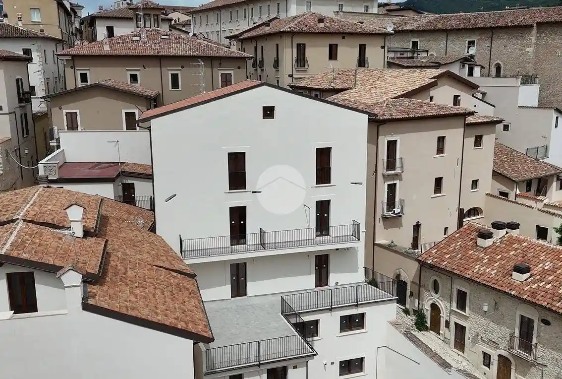 Trilocale Appartamento Costa Cesare Campana, Villa Comunale, L'Aquila - foto 3