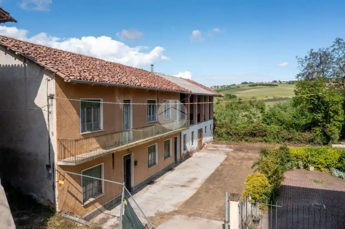 Casa indipendente in vendita a Cherasco