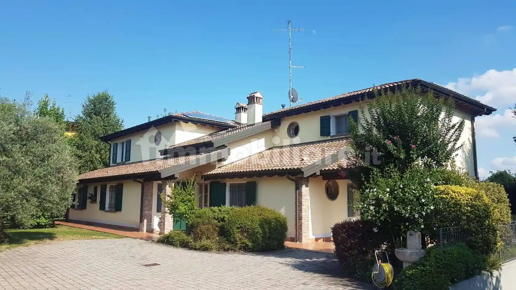 Villa in vendita a Modena
