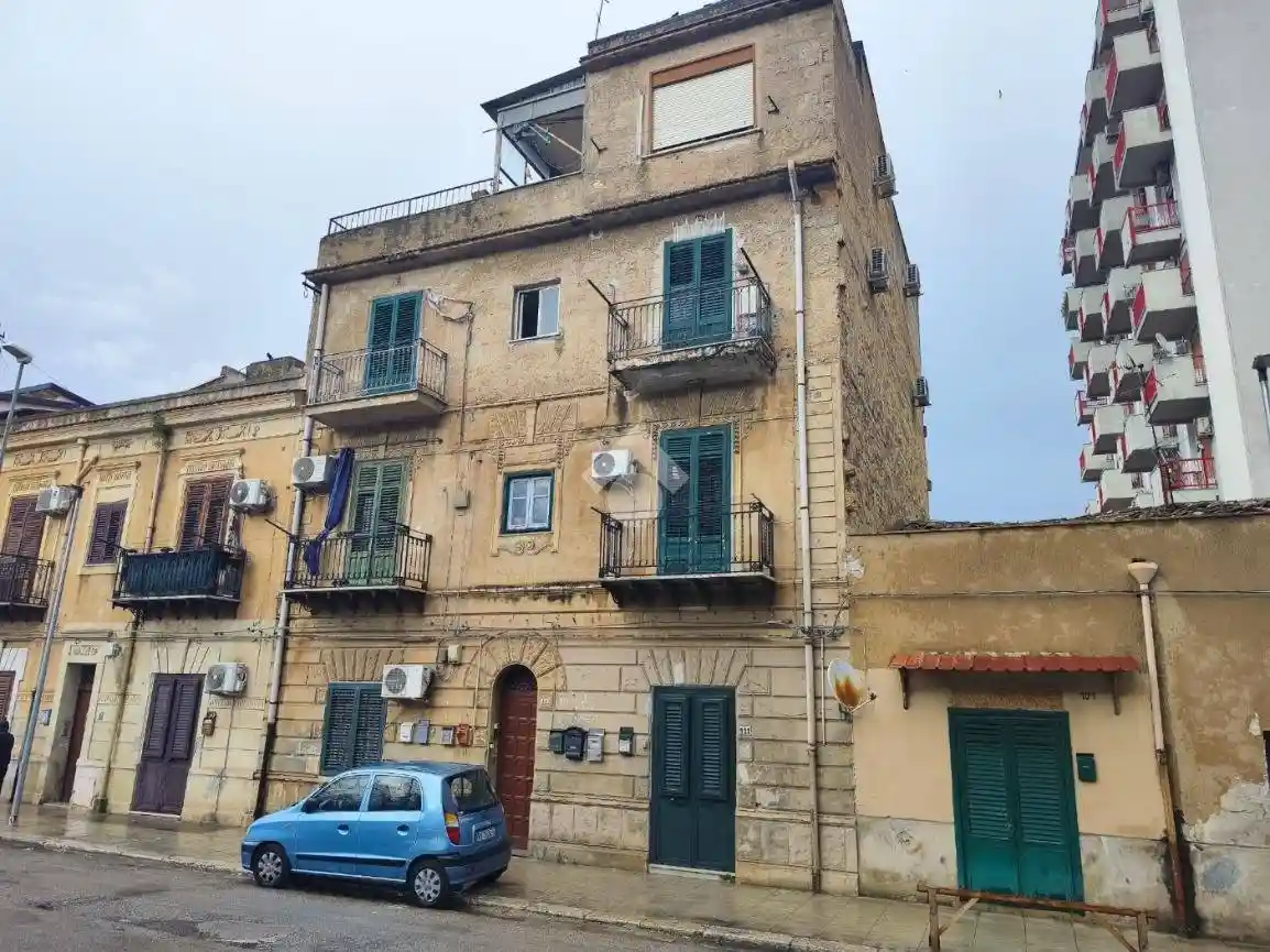 Appartamento in vendita a Palermo