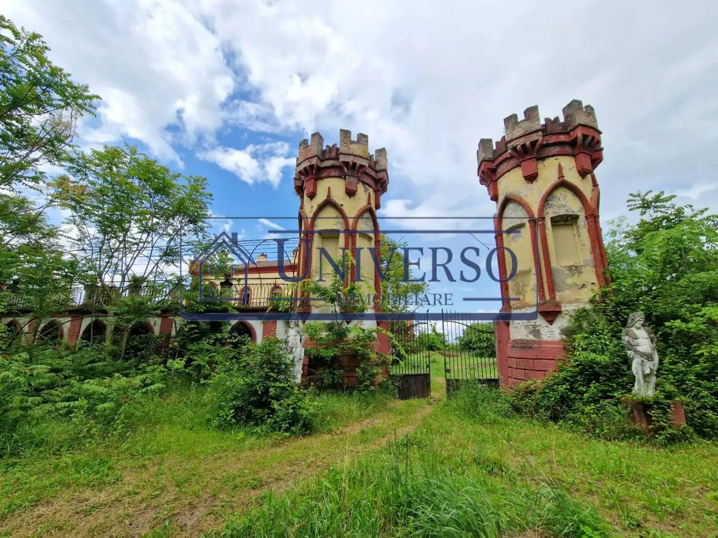 Palazzo - Edificio in vendita a Castellar Guidobono