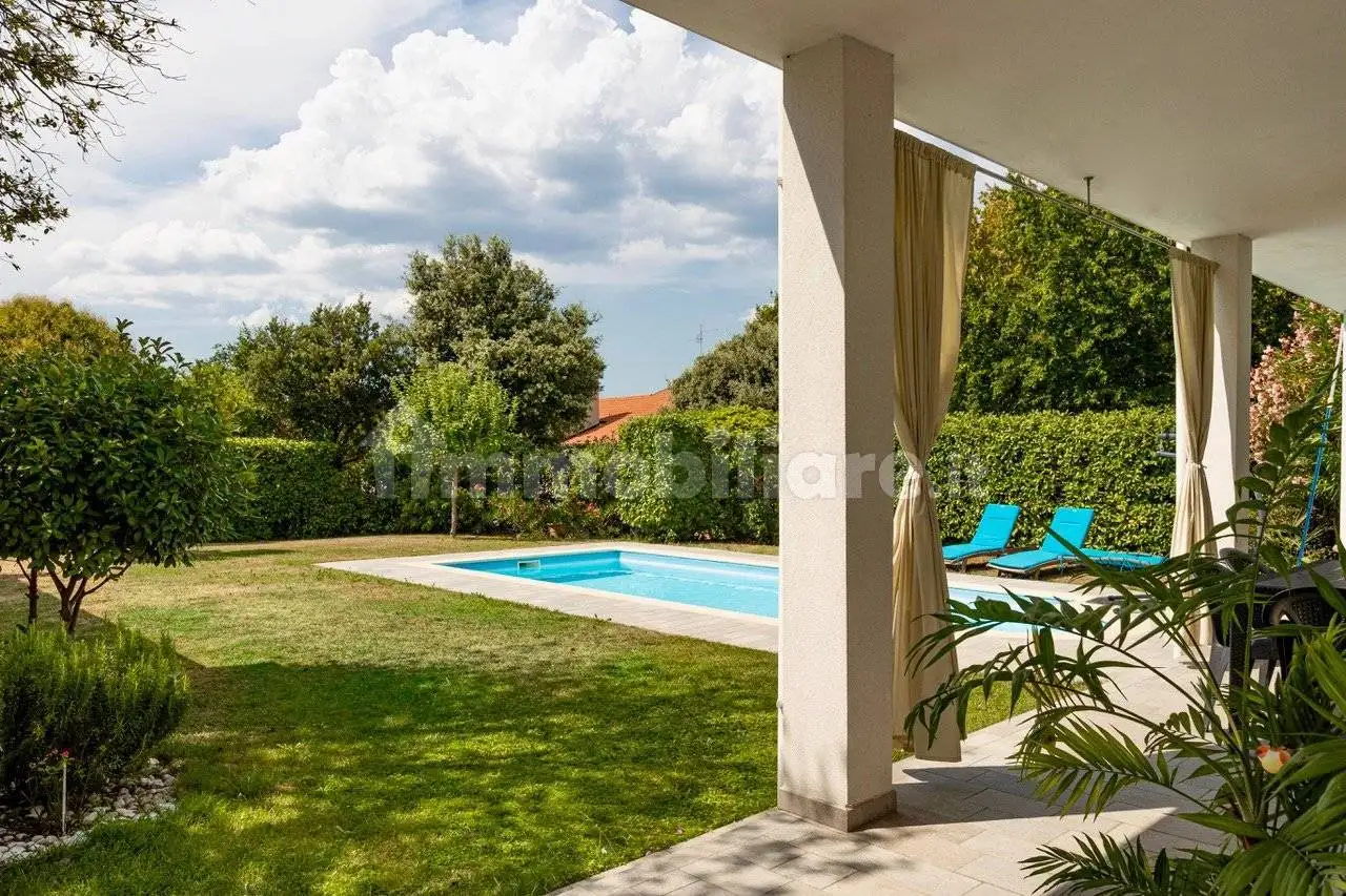 Villa in vendita a Duino-Aurisina