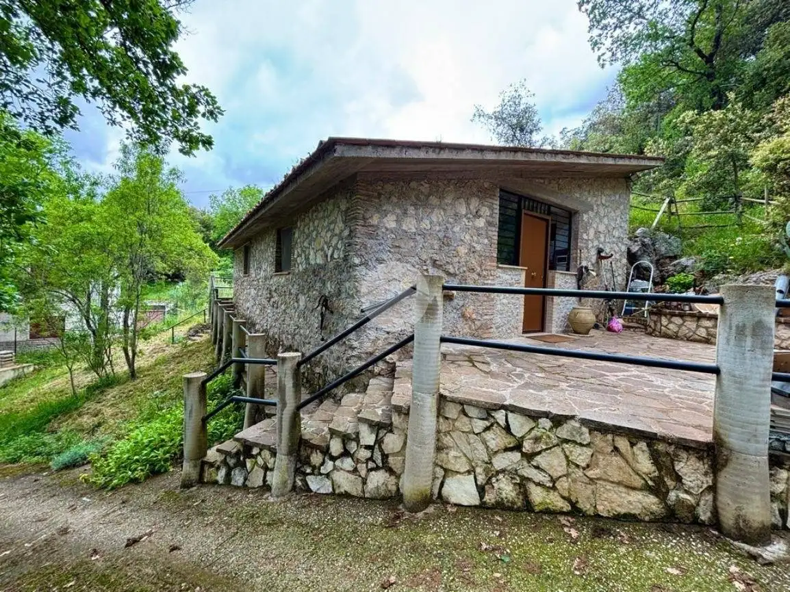 Rustico - Casale in vendita a Calvi dell'Umbria