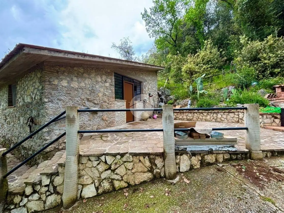 Casale via colletarocco, Calvi dell'Umbria - foto 3