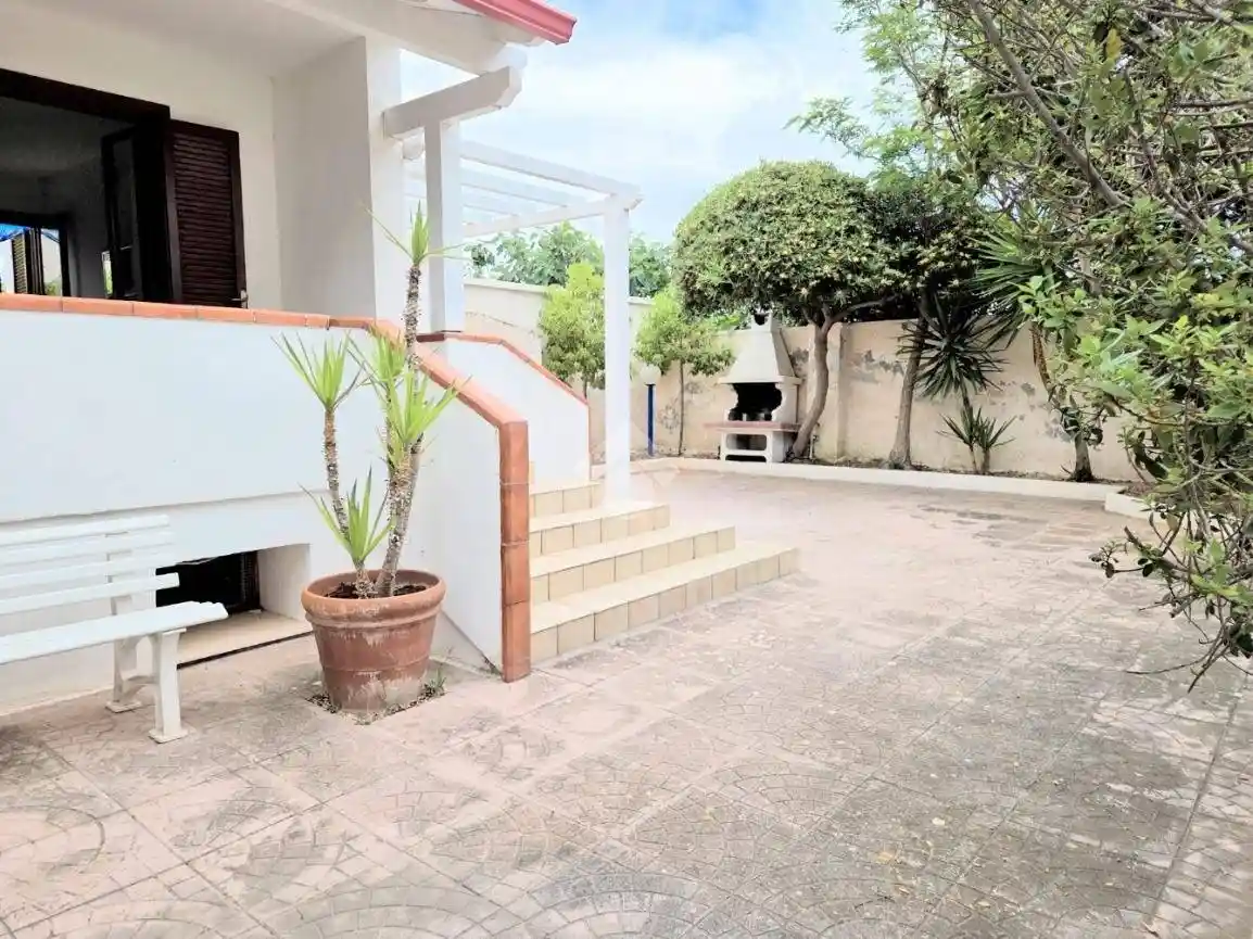 Villa in vendita a Maruggio