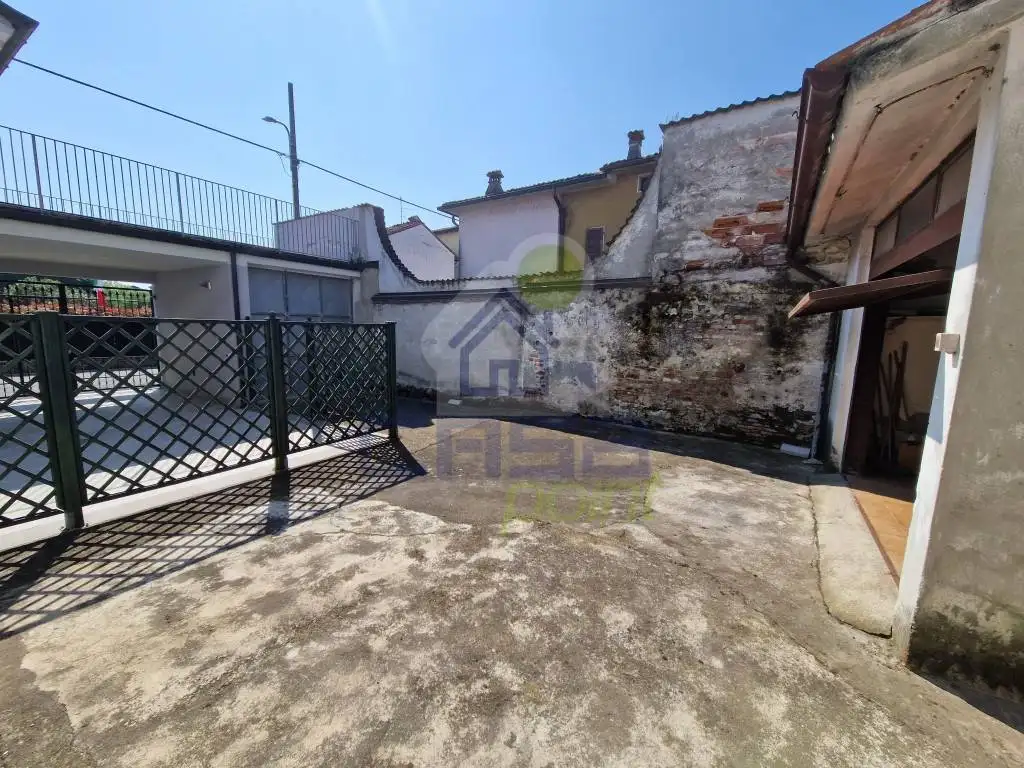 Terratetto plurifamiliare via Manzoni, Corte de' Frati - foto 3