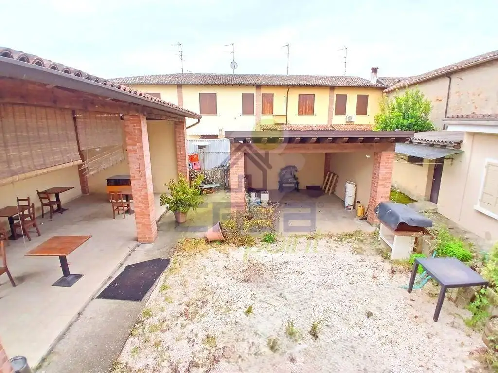 Terratetto unifamiliare via Umberto I, 70, Calvatone - foto 5