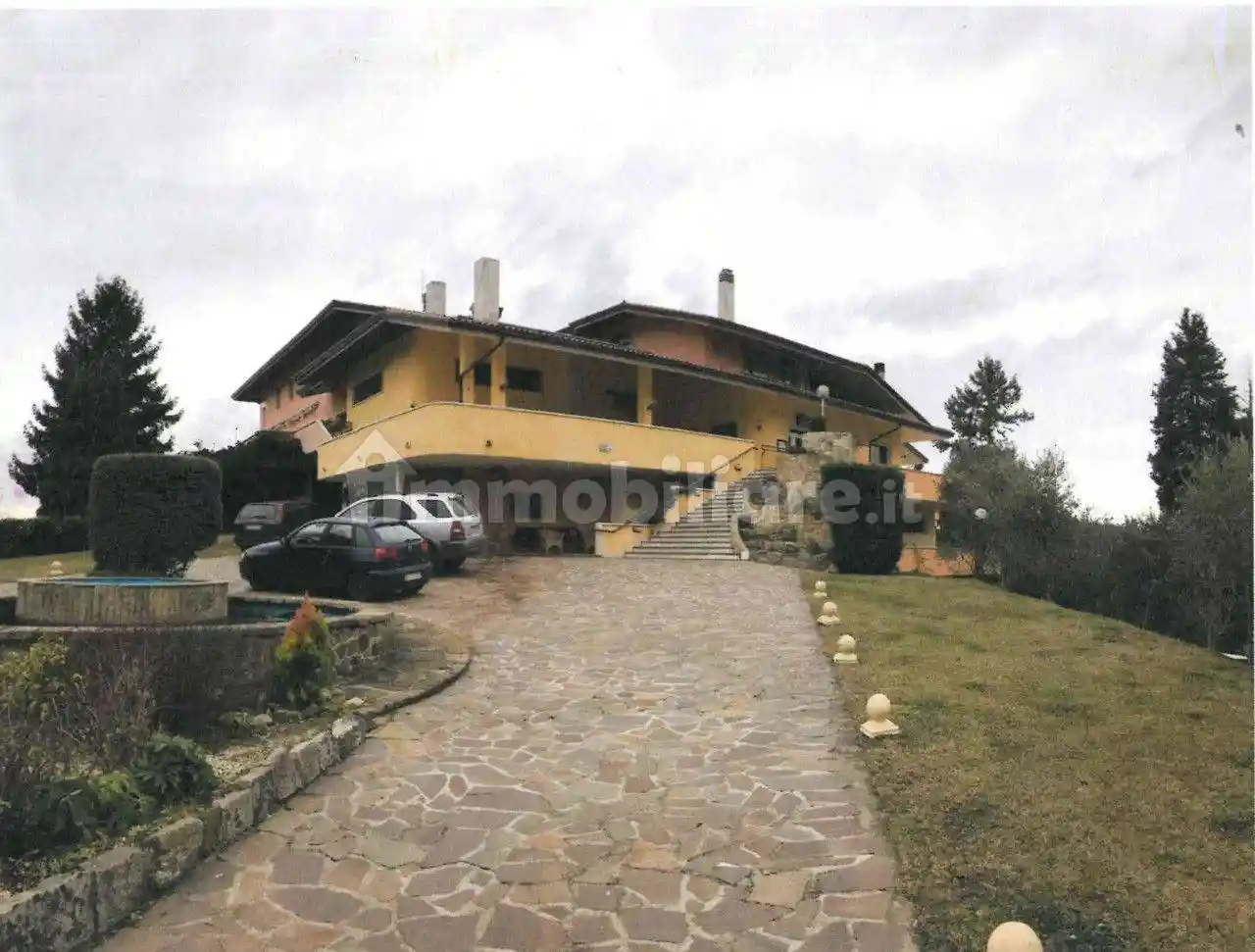 Palazzo - Edificio in vendita a Teolo