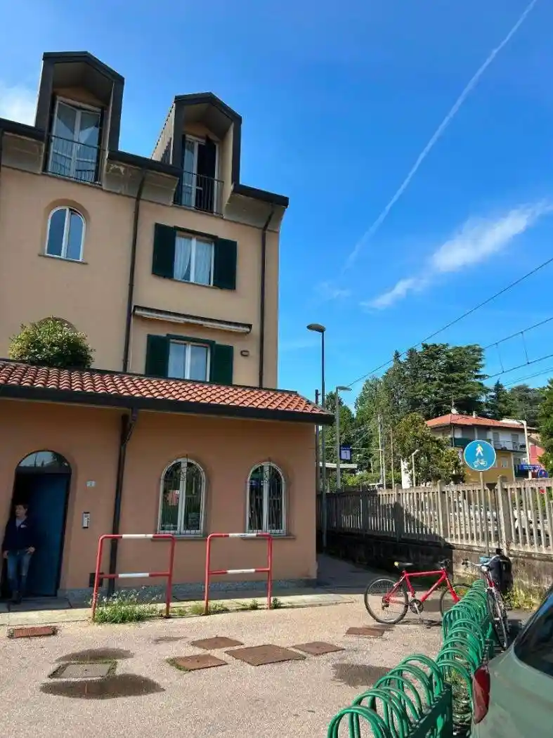 Appartamento in vendita a Vedano Olona