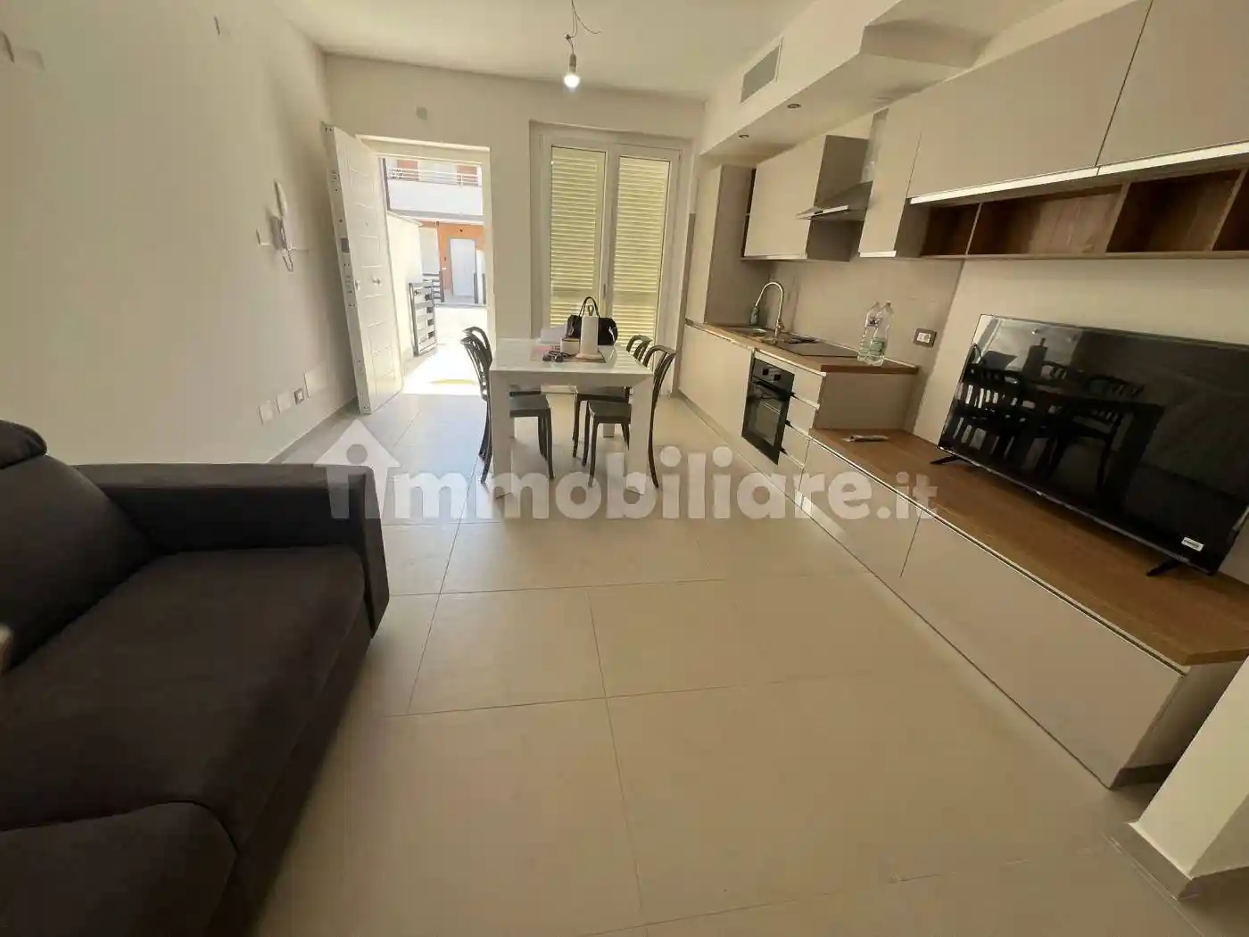 Trilocale viale del Sole 40, Lavinio Mare, Anzio - foto 4