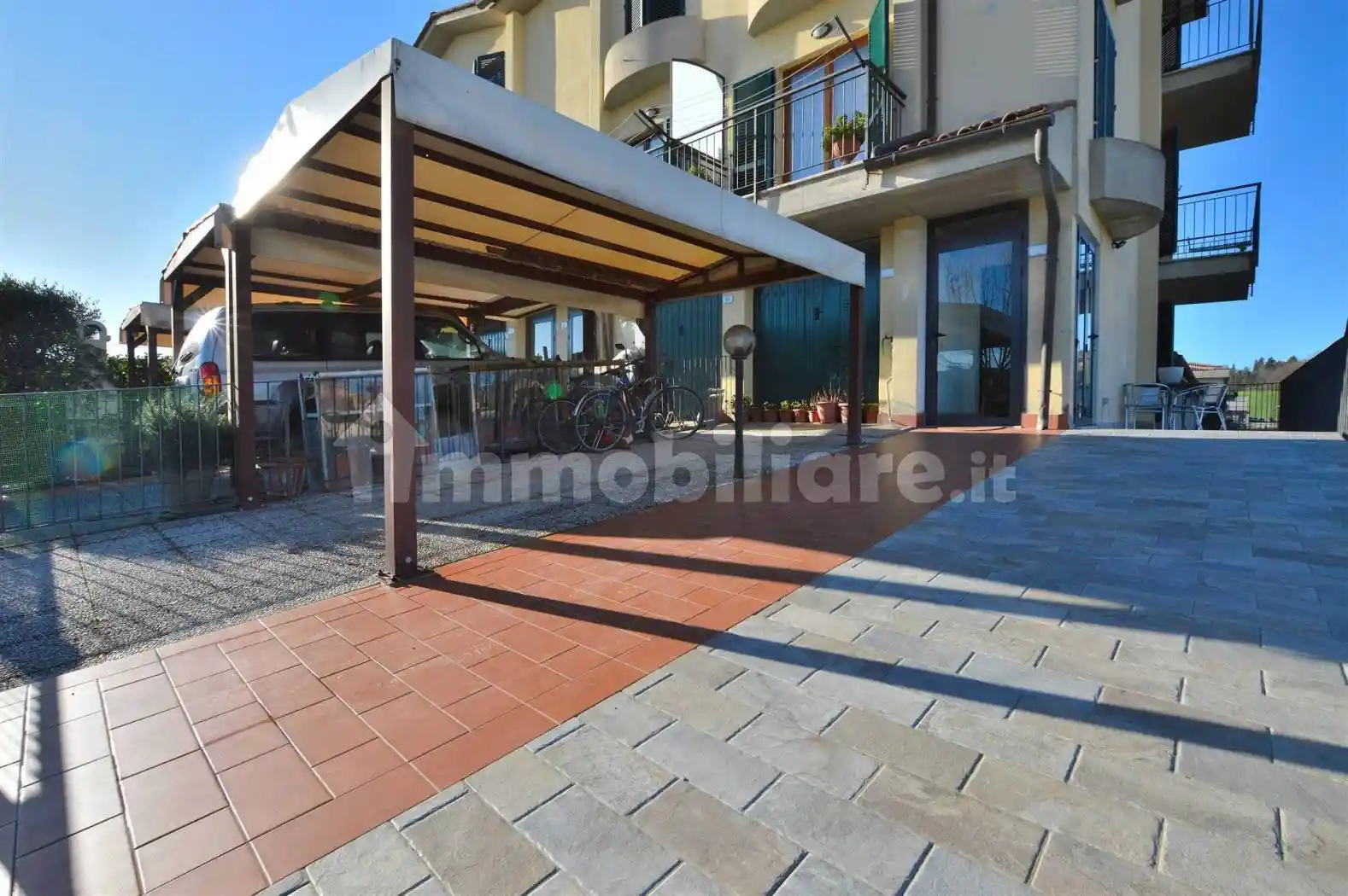 Appartamento in vendita a Monteroni d'Arbia