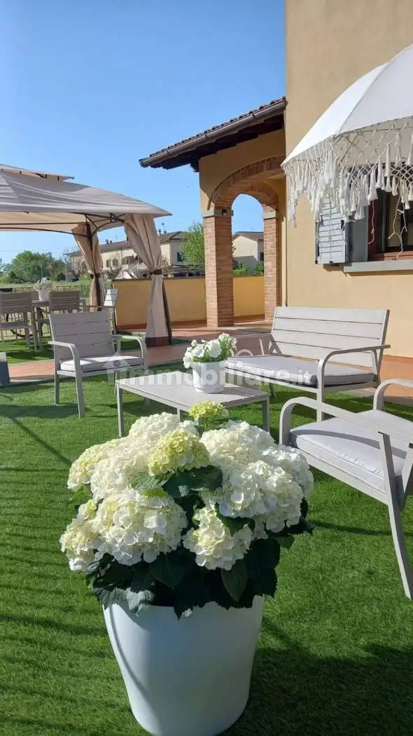 Villa a schiera via Michelangelo 216, Terontola, Cortona