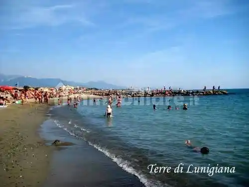 Appartamento in vendita a Luni