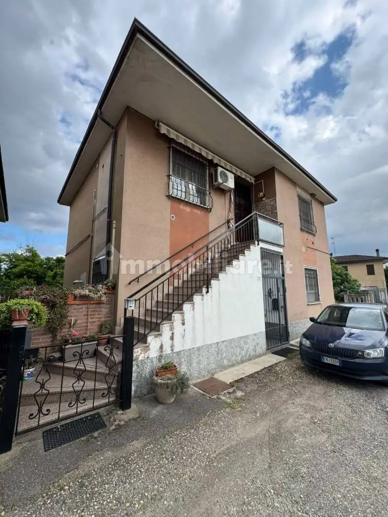 Villa in vendita a Torre Beretti e Castellaro