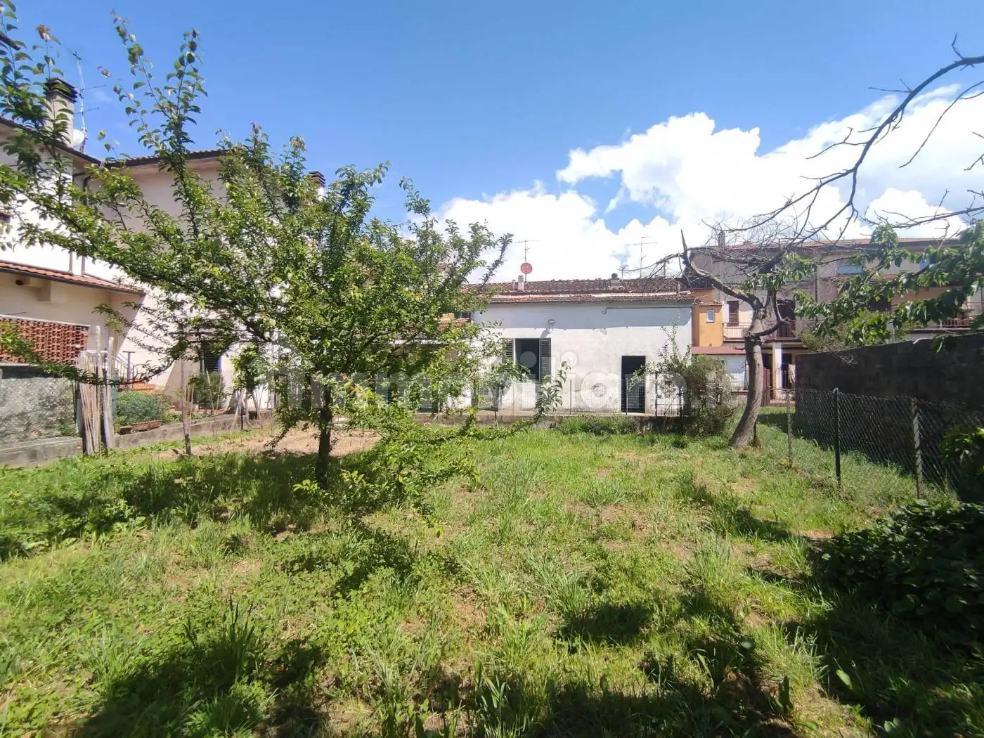 Casa indipendente in vendita a Pistoia