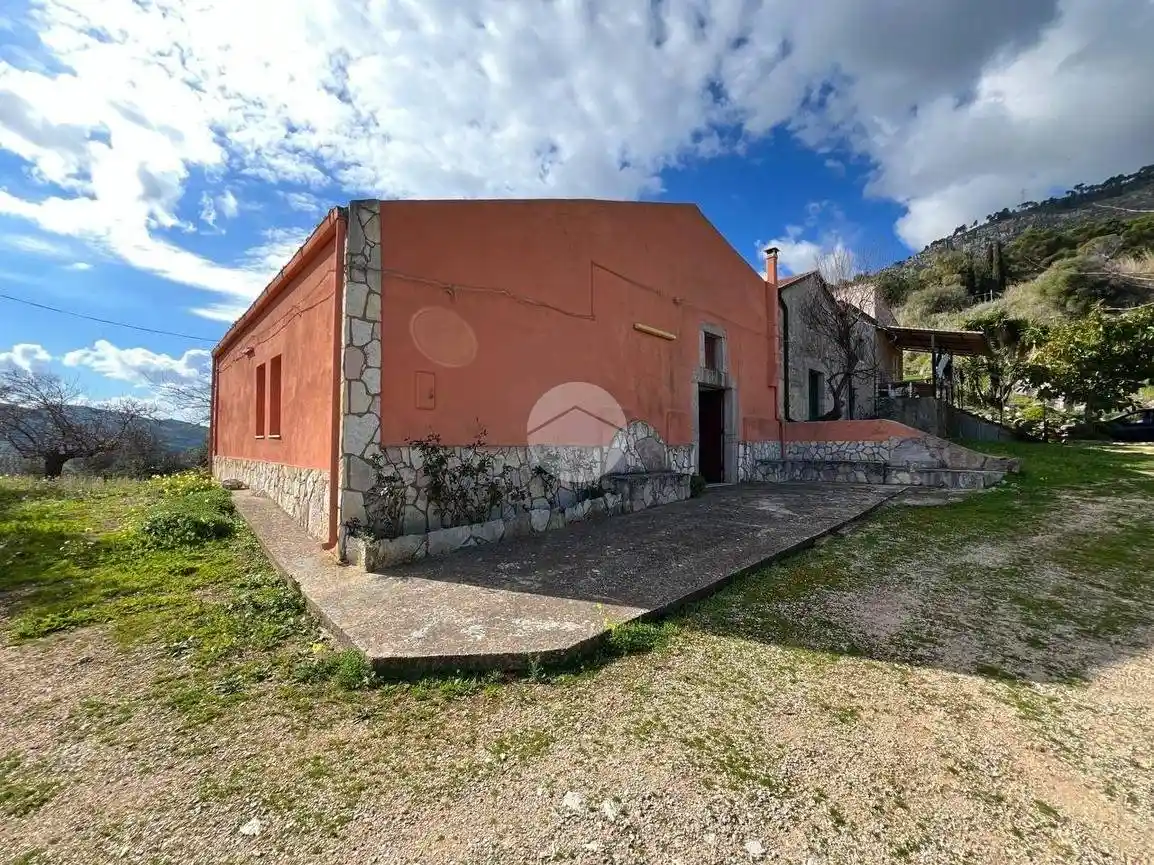 Casa indipendente in vendita a Castellammare del Golfo
