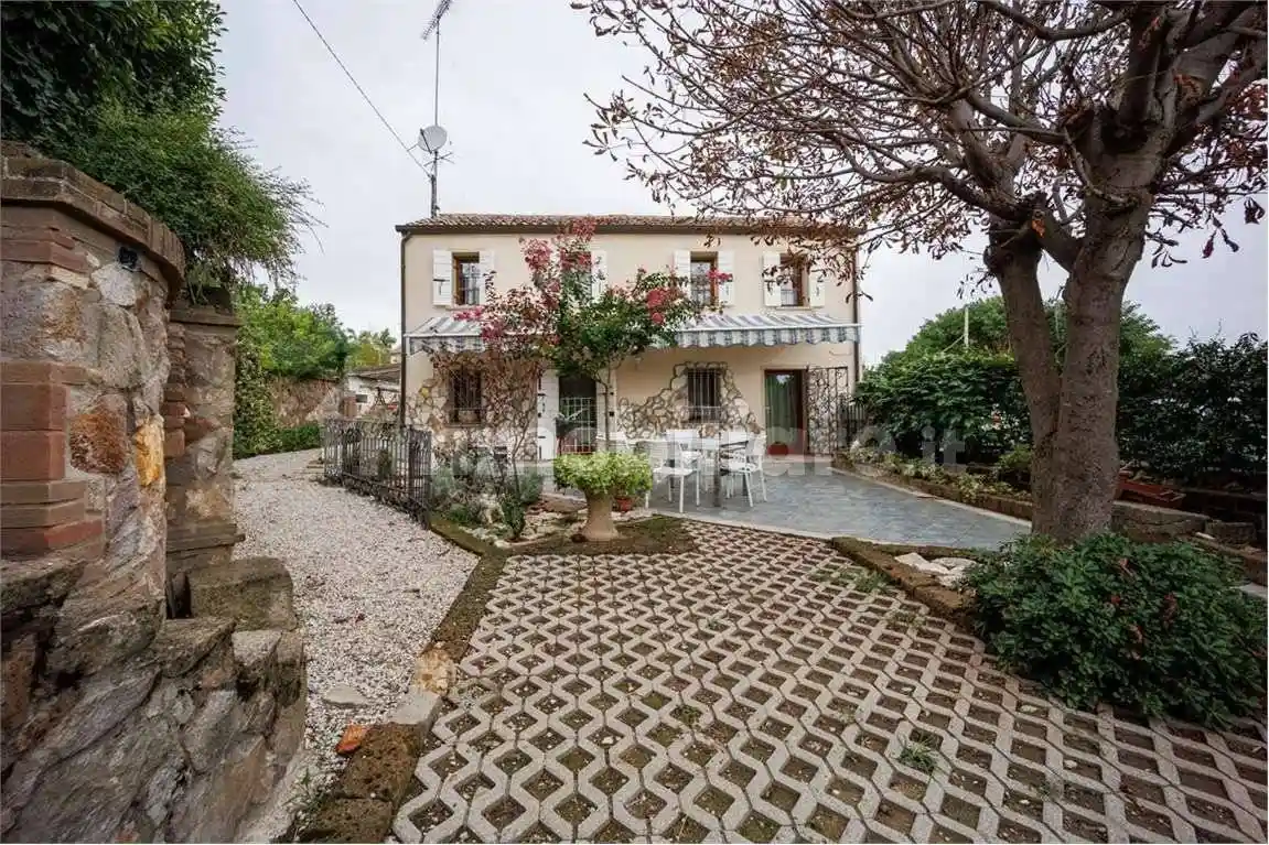 Rustico - Casale in vendita a Monselice