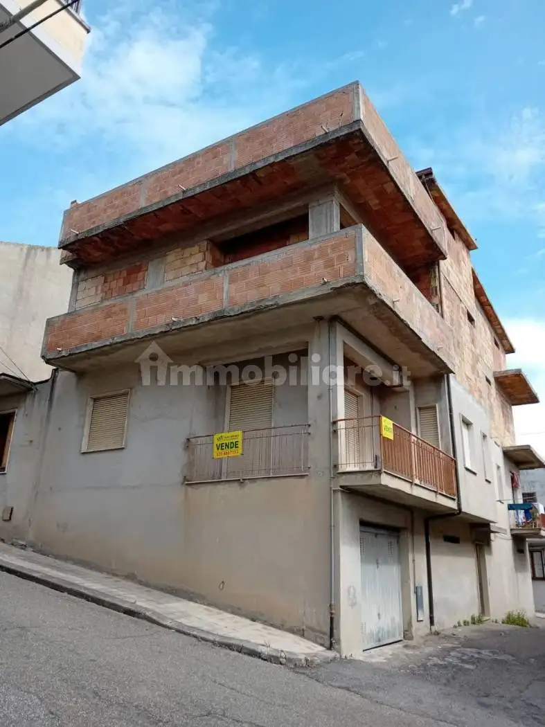 Palazzo - Edificio in vendita a Bianco