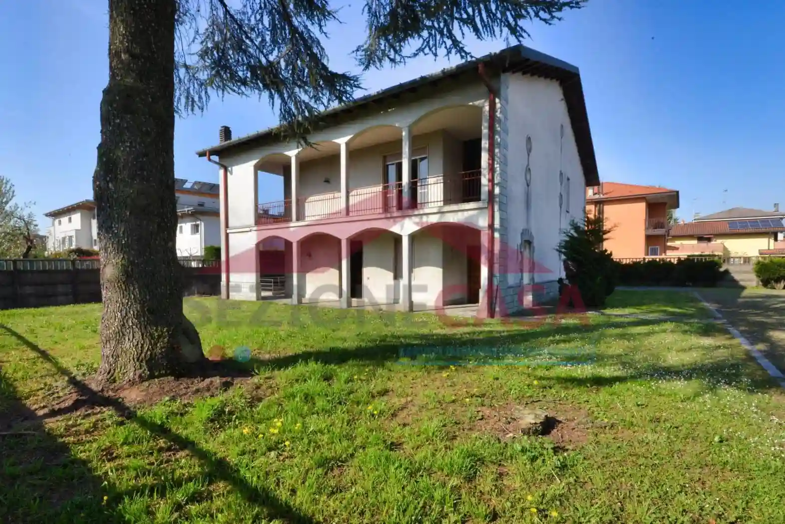 Villa - foto 2