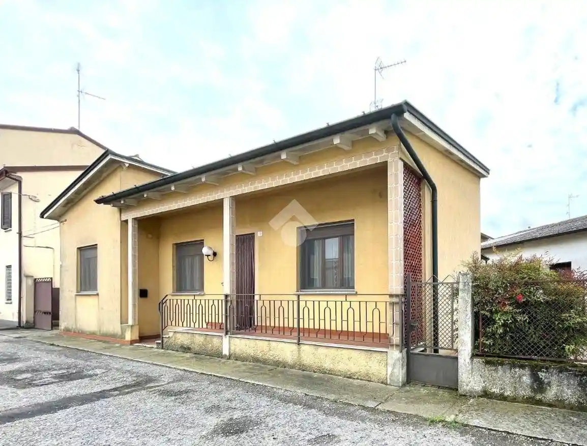 Villa in vendita a Vescovato