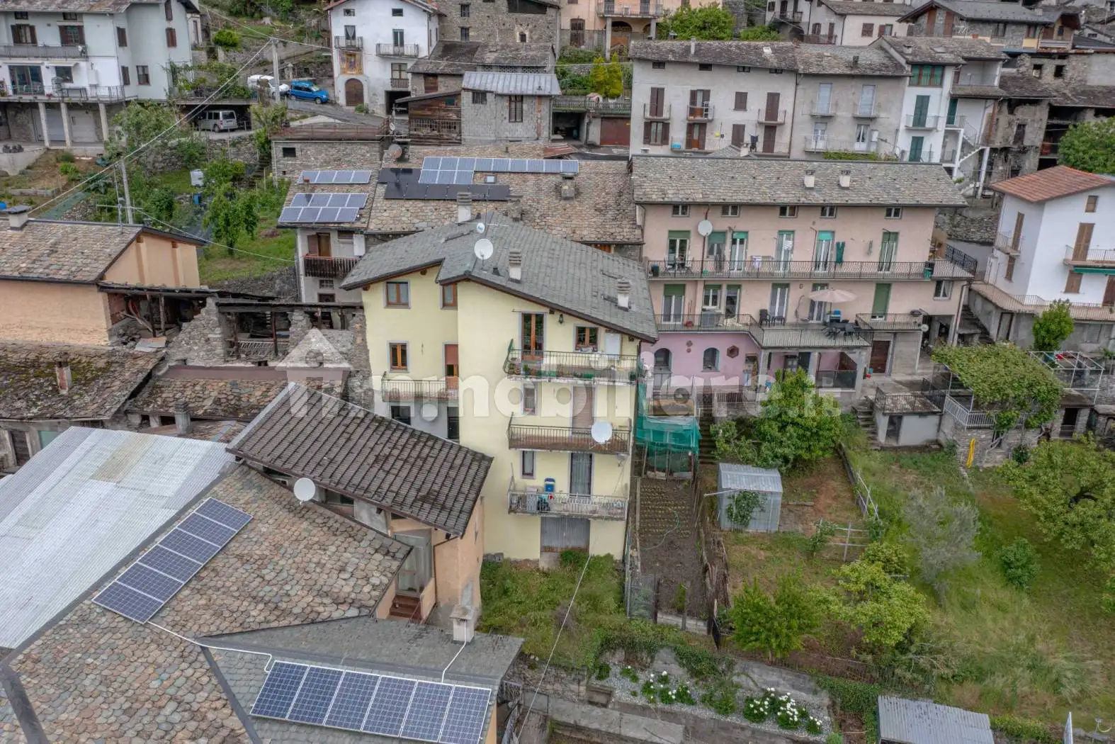 Appartamento in vendita a Poggiridenti