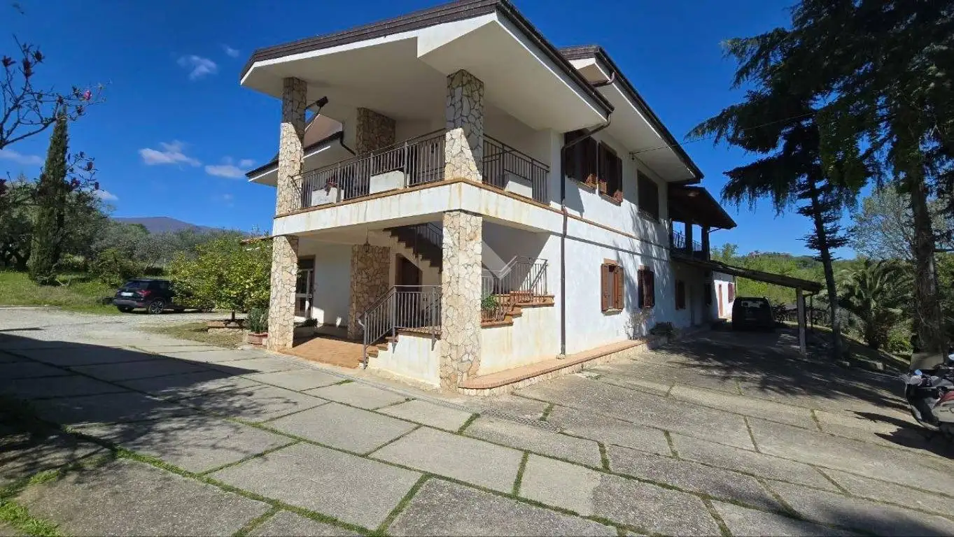 Villa in vendita a Montalto Uffugo
